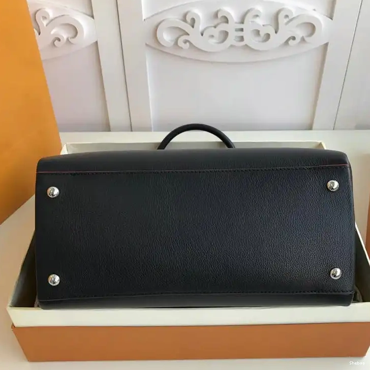 Bags 19T1L0341 LV 1016